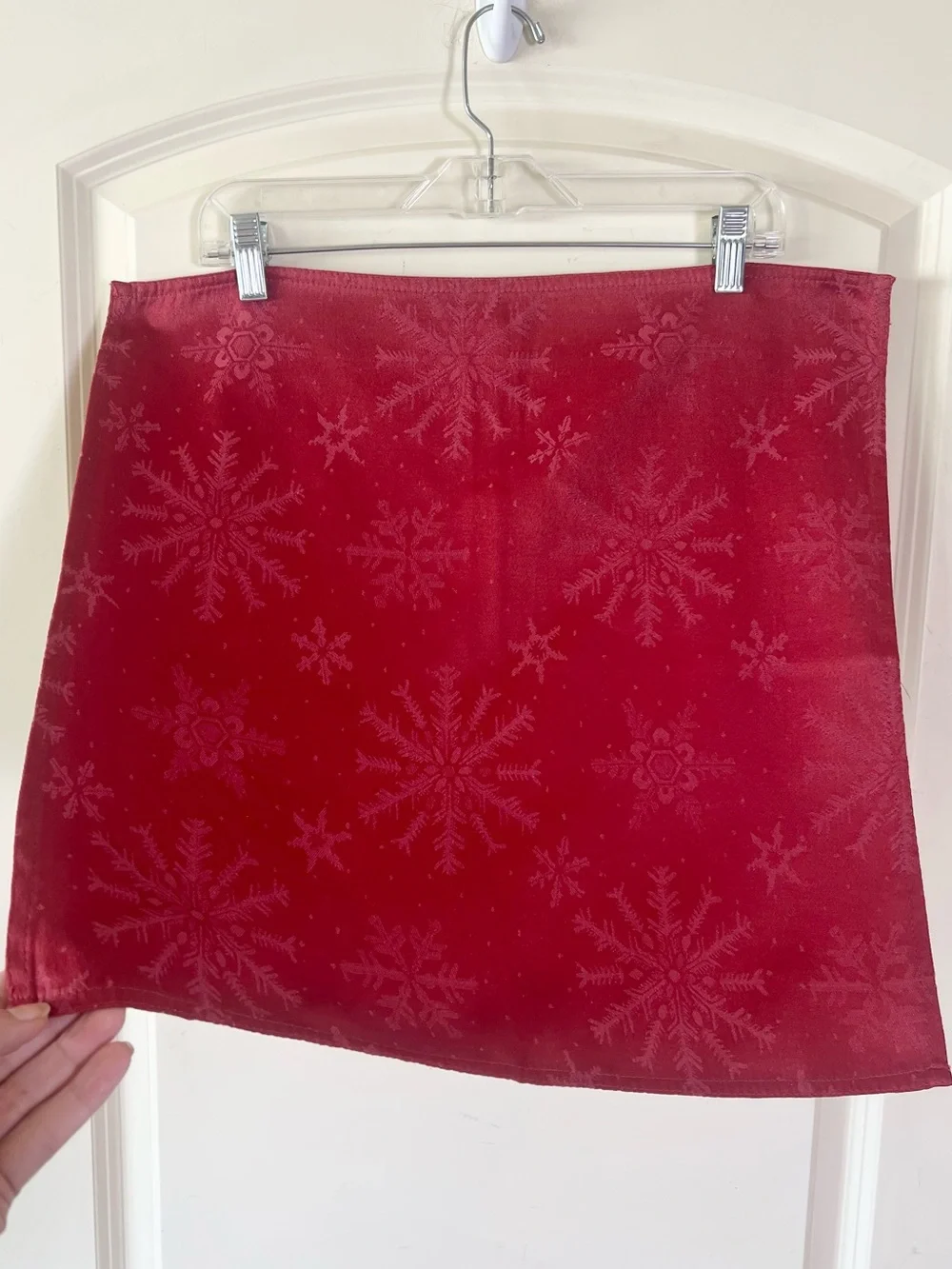 Lauren Ralph Lauren Holiday Napkins Set of 4 Burgundy Red Damask Snowflake